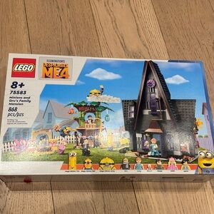 LEGO Despicable Me 4 Minions Family Mansion Set